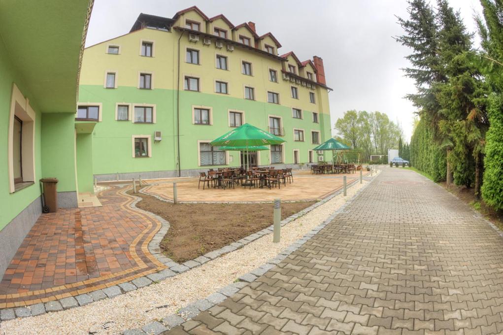Hotel Adria Bierun Nowy Exterior foto